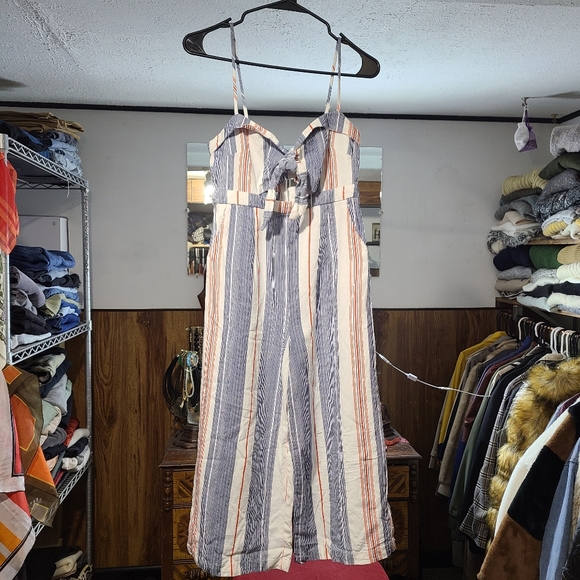 Forever 21 Sleeveles summer jumper - Picture 3 of 10